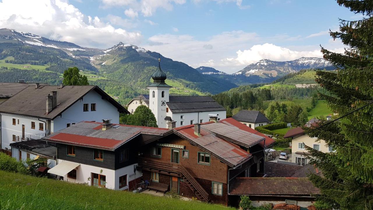 Tauglerei Appartement Malve In Den Zauberbergen Sankt Koloman Extérieur photo